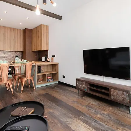 Mezzo Przymorze Parking&balcony By Renters Prestige Apartment