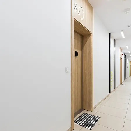 Mezzo Przymorze Parking&balcony By Renters Prestige Danzica